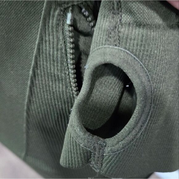 🐢 Fabletics Kiley Seamless Hooded Jacket. Size S/M like new. - Picture 7 of 13